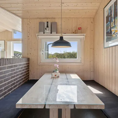 Hébergement de vacances Front Row To The North Sea In Modern House