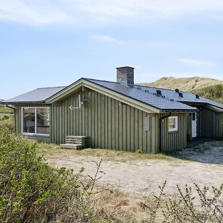 Hébergement de vacances Front Row To The North Sea In Modern House *