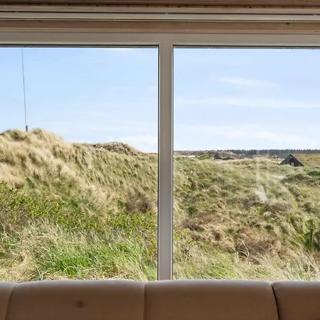 Hébergement de vacances Front Row To The North Sea In Modern House *